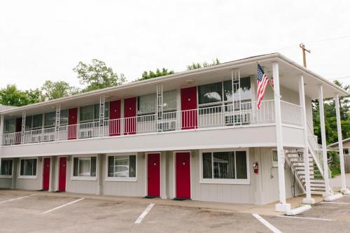 Grand Traverse Motel