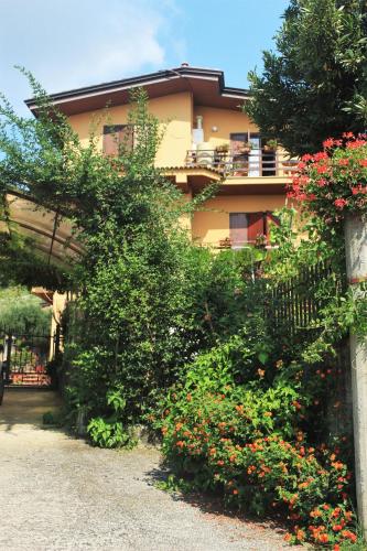  mansarda fiorita in Abatemarco