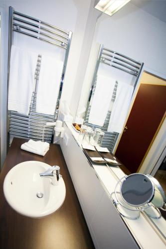 Hotel Schwarzer Bär - image 11