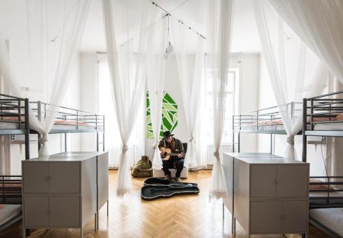 Avenue Hostel - image 13