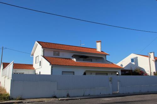 Moradia O Pinhal, S. Lourenço - Ericeira (Moradia O Pinhal, S. Lourenco - Ericeira) in Encarnação