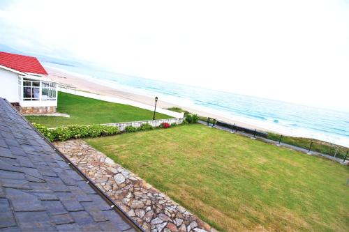  Chalet Playa de Coto Beach in Barreiros