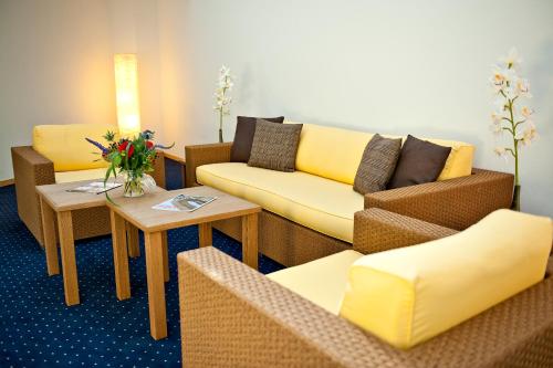 Hotel Station - image 2