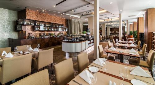Restaurant, Airport Hotel Okecie in Warsaw