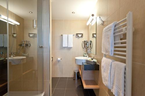 Bathroom, Hotel Bildungsblick in Kirchseeon