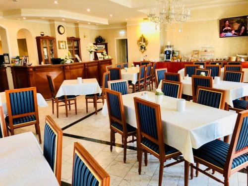 Hotel am Bayrischen Platz - image 7