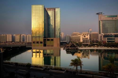 Beach Rotana Residences