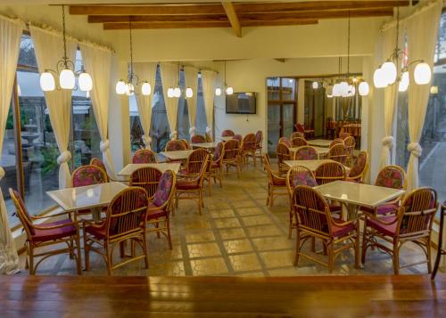 Pubi/sohvabaar, Hosteria Suiza in Ica