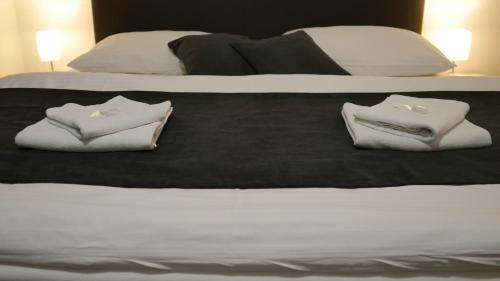 Ліжко, Hotel Bily Konicek in Требон