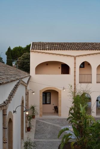 Kert, Momentum Resort in Castelvetrano