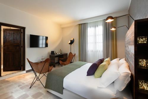 1 queen bed
