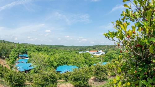 Orchard Nature Safari Camp Resort Melaka in Lubuk China