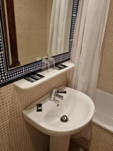 Hostal Maestre - image 11