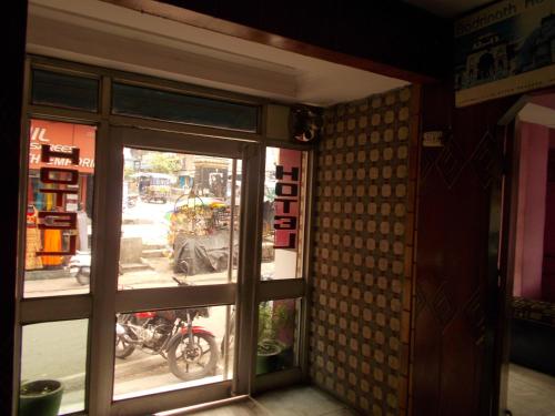 Economical Rooms near Triveni Ghat