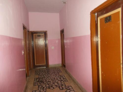 Economical Rooms near Triveni Ghat