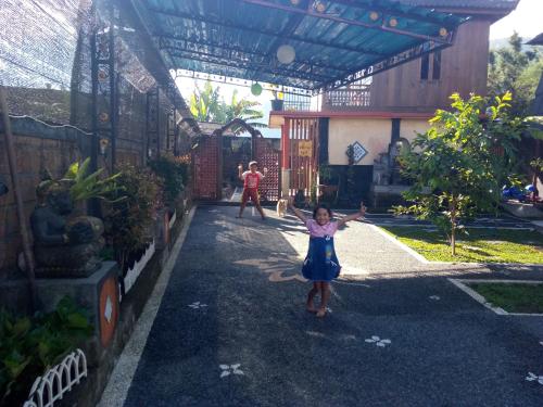 Villa Kayu I Gusti          Villa Kayu I Gusti