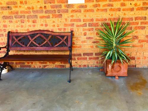 Broadford Sugarloaf Motel in Broadford