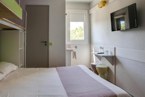 Hotel Valence Sud - image 2