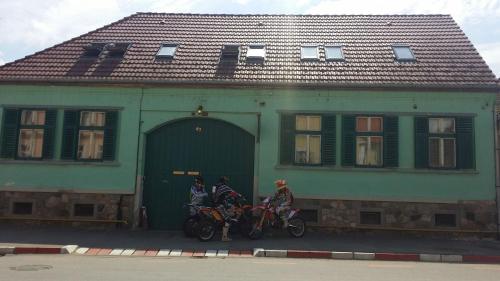 绿屋旅馆 绿屋旅馆