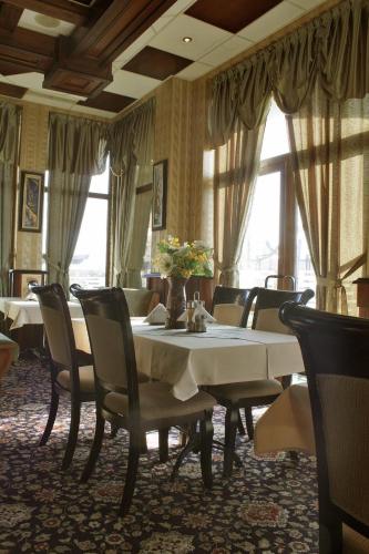 Hotel Dukov – Obzor, WY