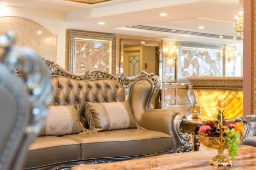 Lobby, LK Emerald Beach in North Pattaya