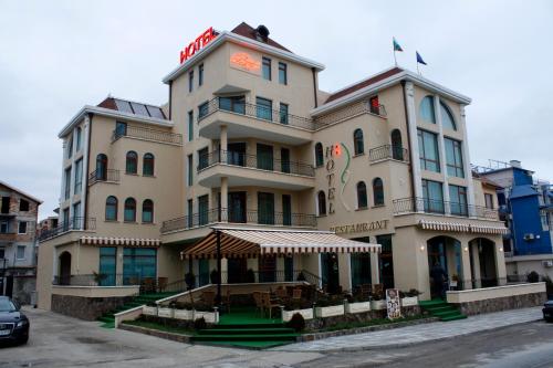 Hotel Dukov – Obzor, WY