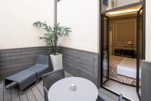 カタロニア ラス コルテス ホテル