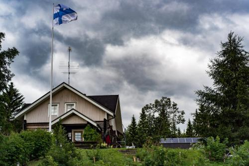 . Guest House Puukarin Pysäkki