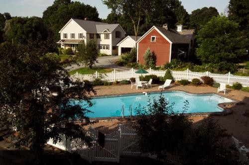 15560054 The Brandon Inn