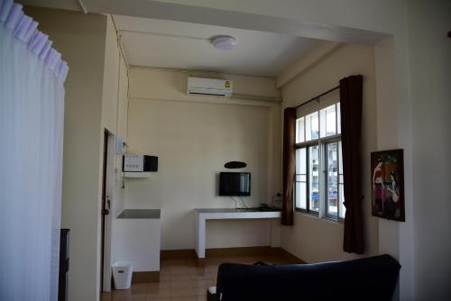 Tk Home 3, Lampang