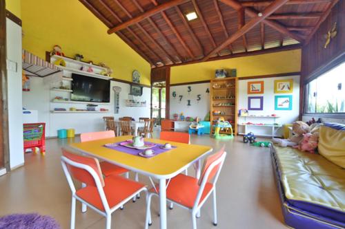 Spēļu laukums, Leao de Juda Charme Hotel in Sao Sebastiao Do Paraiso