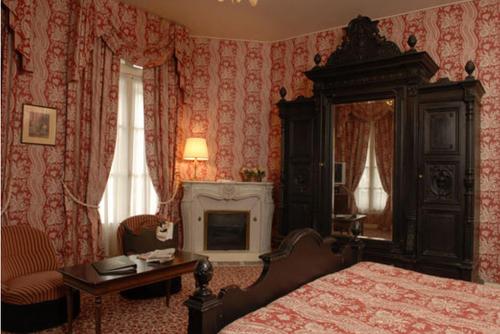 Aigle Noir Hôtel - image 3