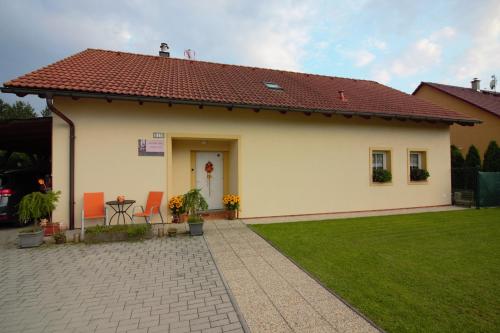 Orange Loft Apartment - Kájov