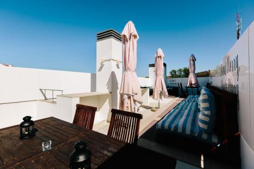 ระเบียง/ชานเรือน, Lisbon South Hostel in อัลมาดา