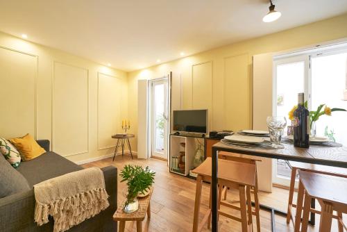 Lisbon Best Choice Apartments Alfama - image 11