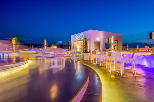 Protaras Plaza Hotel - image 5