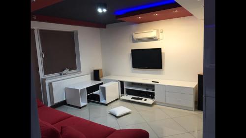 2 bedrooms, 3 beds
