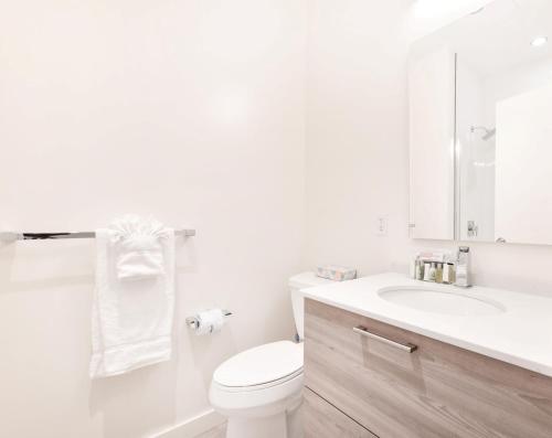 Global Luxury Suites Downtown Boston Room Type - Two Bedroom with Balcony