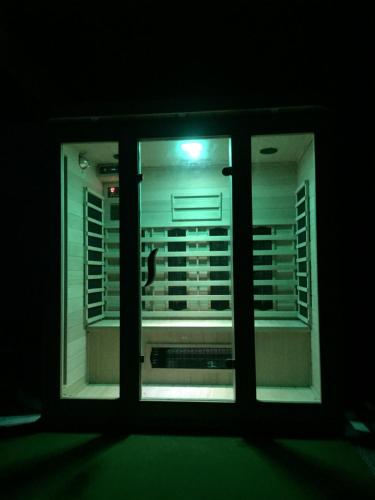 Grande Chambre climatisee chez Xavier