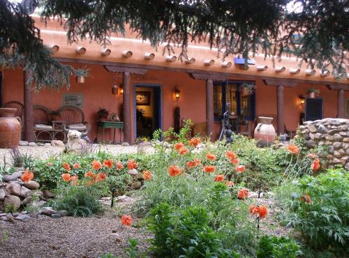 Adobe and Pines Inn Bed and Breakfast in Taos, USA