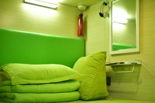 Qingting Space Capsule Hostel The 3-star Qingting Space Capsule Hostel offers comfort and convenience whether youre on business or holiday in Qingdao. The property offers a high standard of service and amenities to suit the indiv