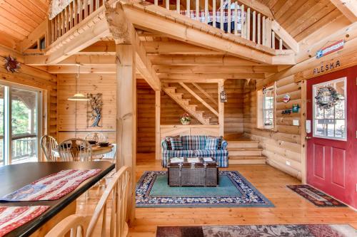 Aleska Cabin - image 6