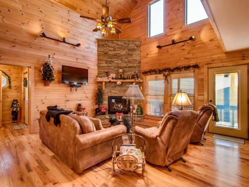 Above Awe Cabin - main image