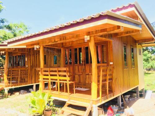 Baansuan Resort Room Type - Deluxe Bungalow