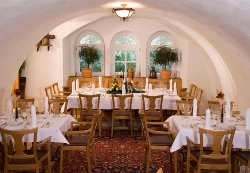 Restaurante, Waldhotel Nachtigall in Paderborn