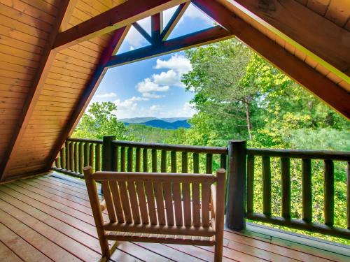 Amazing Grace Cabin - image 6