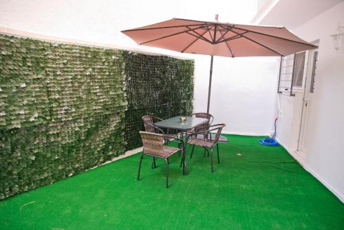  Renovated apt 5 minutes from the Acropolis Museum in Athen