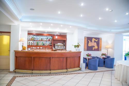 Pub/Lounge, Assinos Palace Hotel in Giardini Naxos