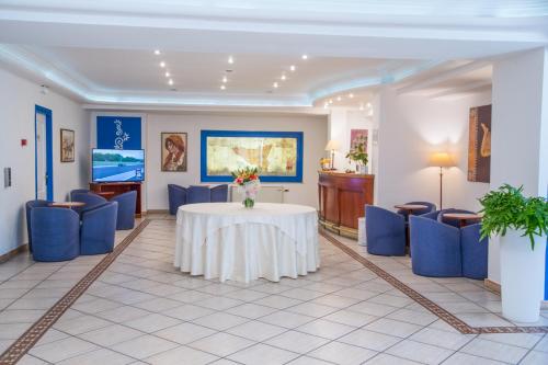 Közös társalgó / TV, Assinos Palace Hotel in Giardini Naxos