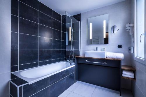 Best Western Plus Suitcase Paris La Défense - image 14